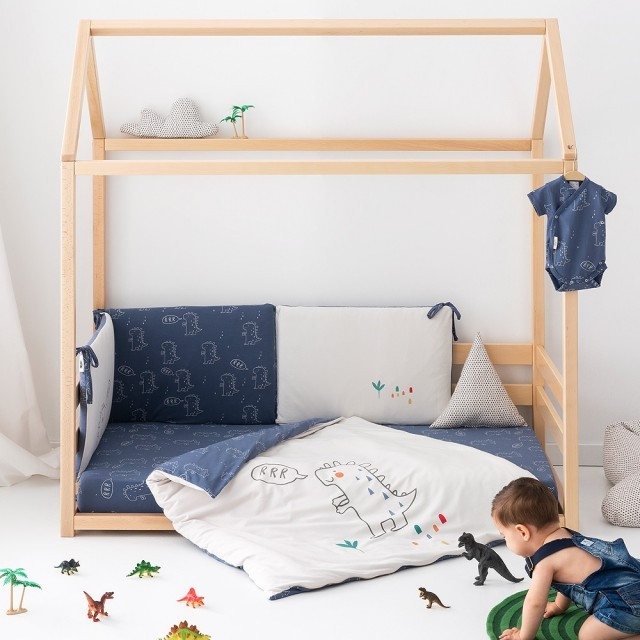 Cama Montessori madera natural con barrera 70x140cm ▻ Infantdeco
