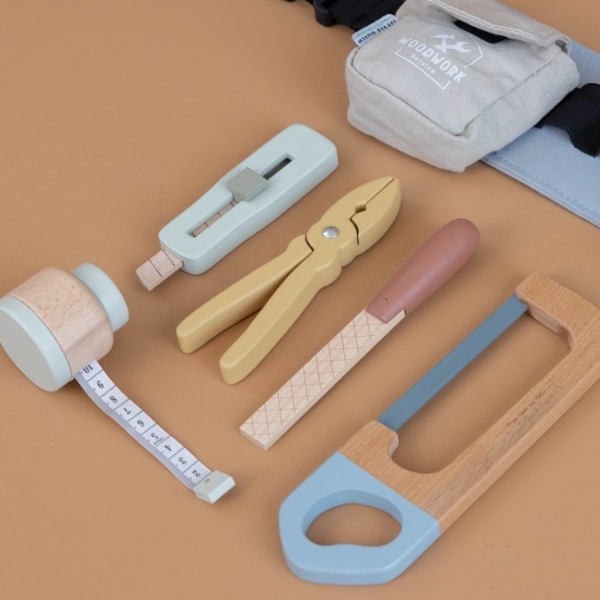 ➣ Cinturón y herramientas de bricolaje de madera ❖ Little Dutch